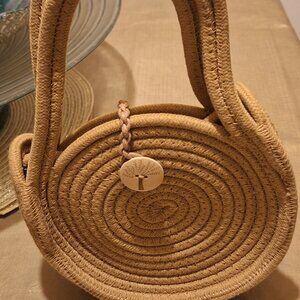 SMALL BASKET BAG